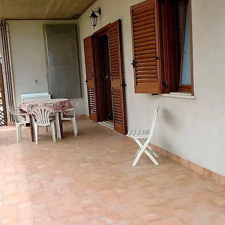 Residenza Lacasame' - 50 M Dalla شقة